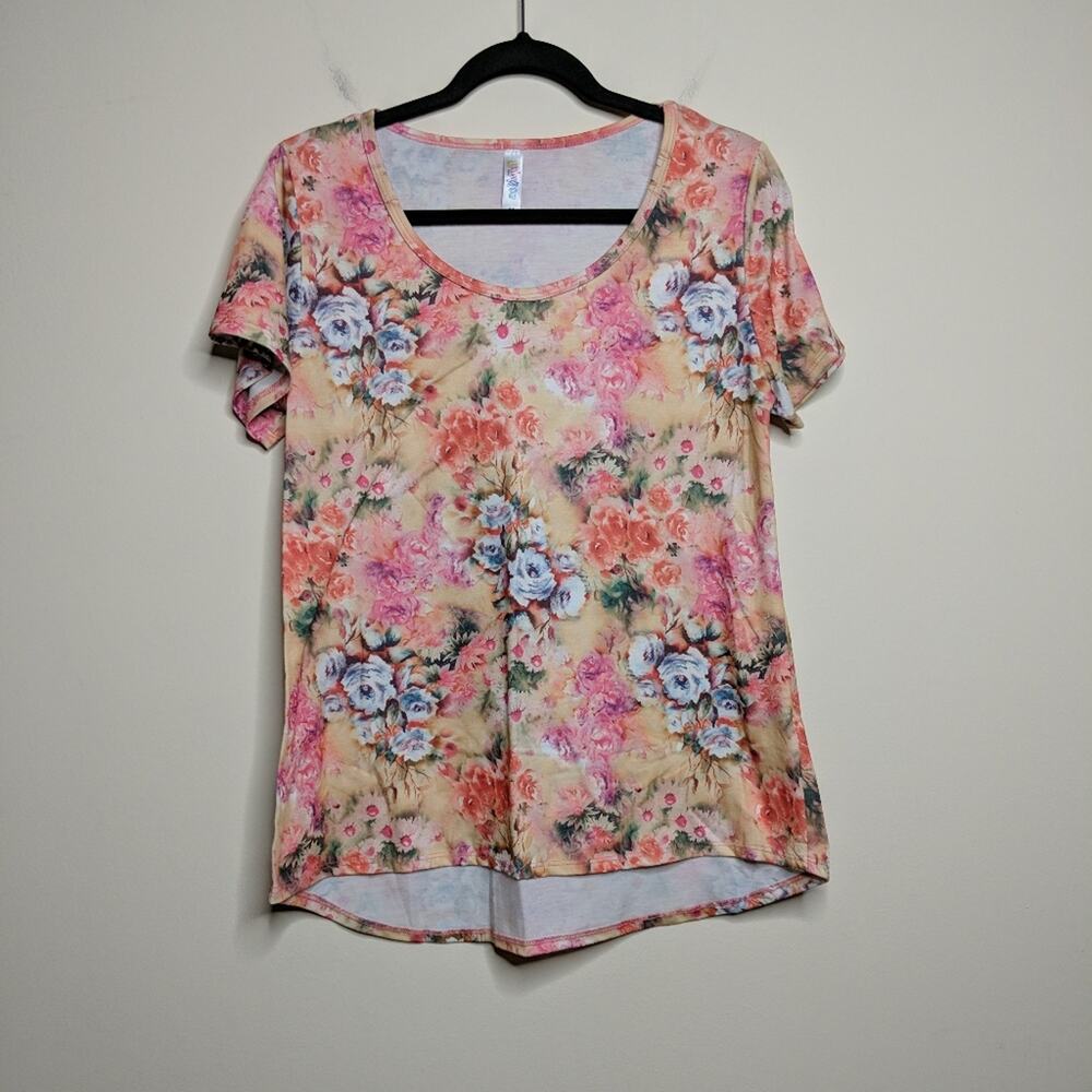 LuLaRoe Floral Tee - Size M - EUC